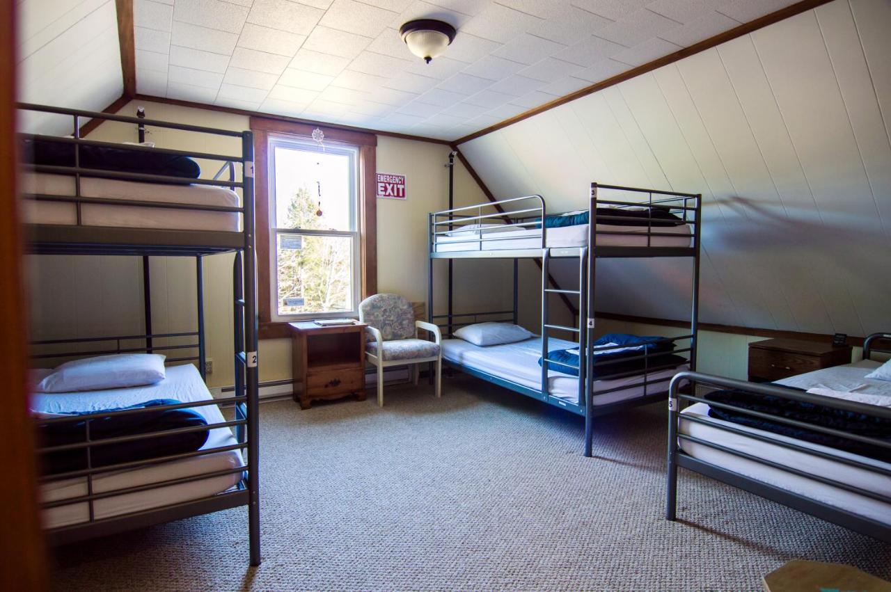 The Notch Hostel Северен Уудсток Екстериор снимка