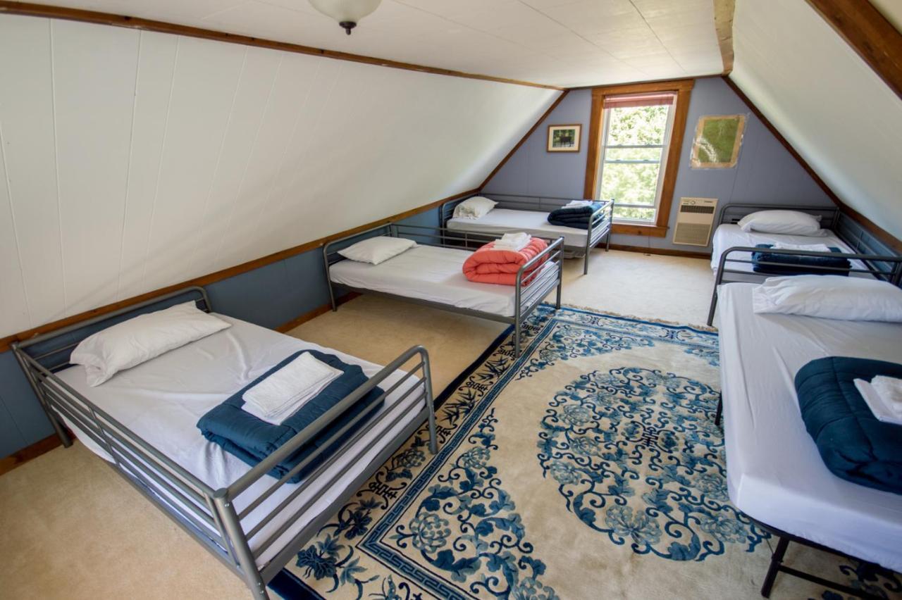 The Notch Hostel Северен Уудсток Екстериор снимка