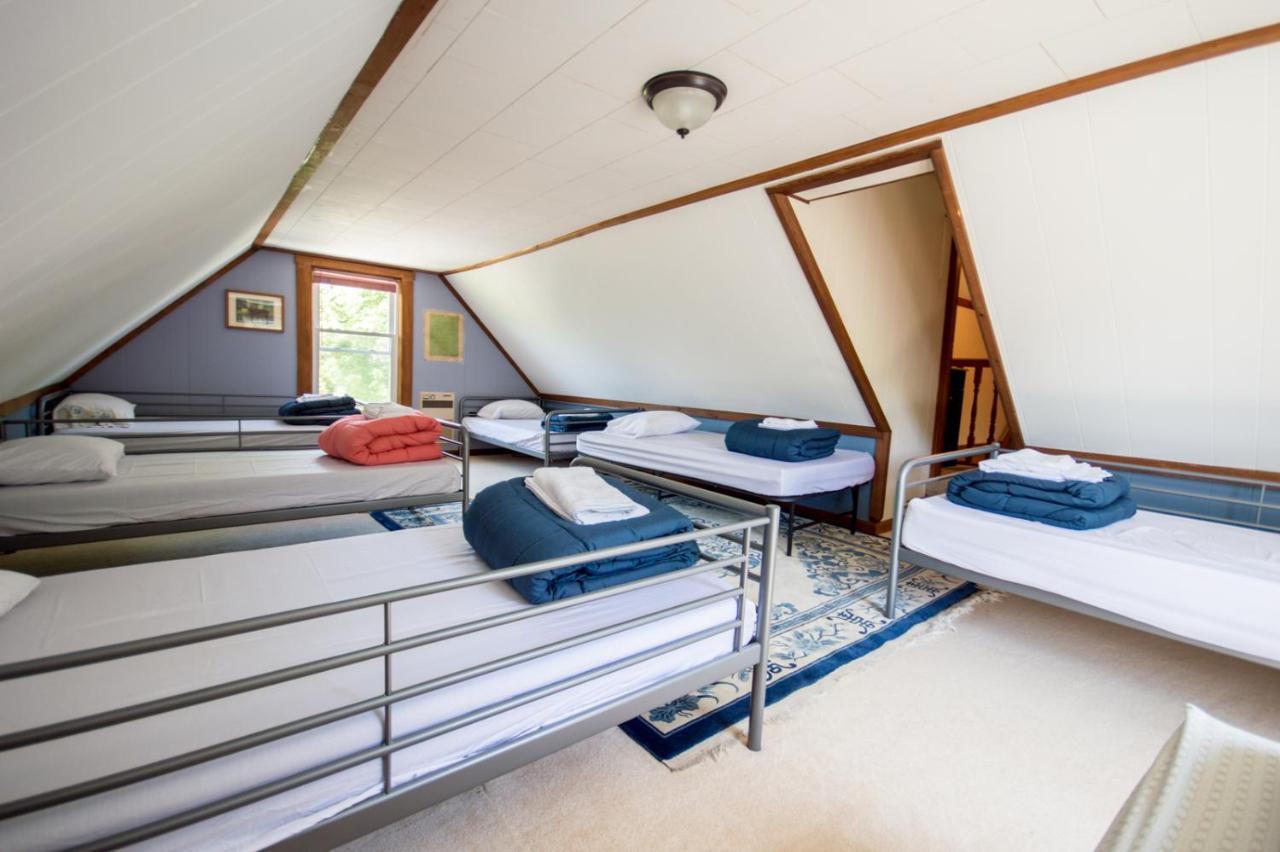 The Notch Hostel Северен Уудсток Екстериор снимка