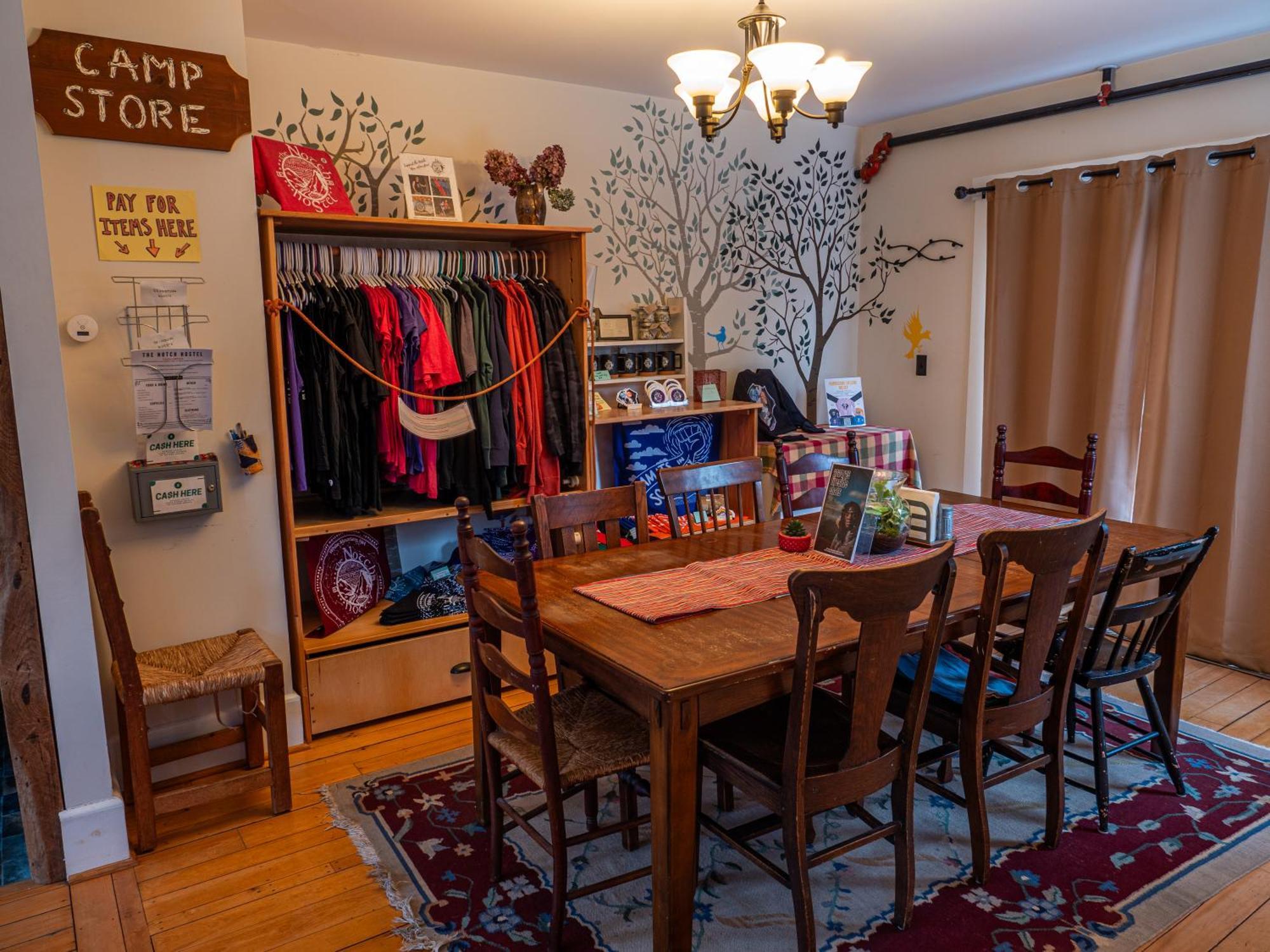The Notch Hostel Северен Уудсток Екстериор снимка